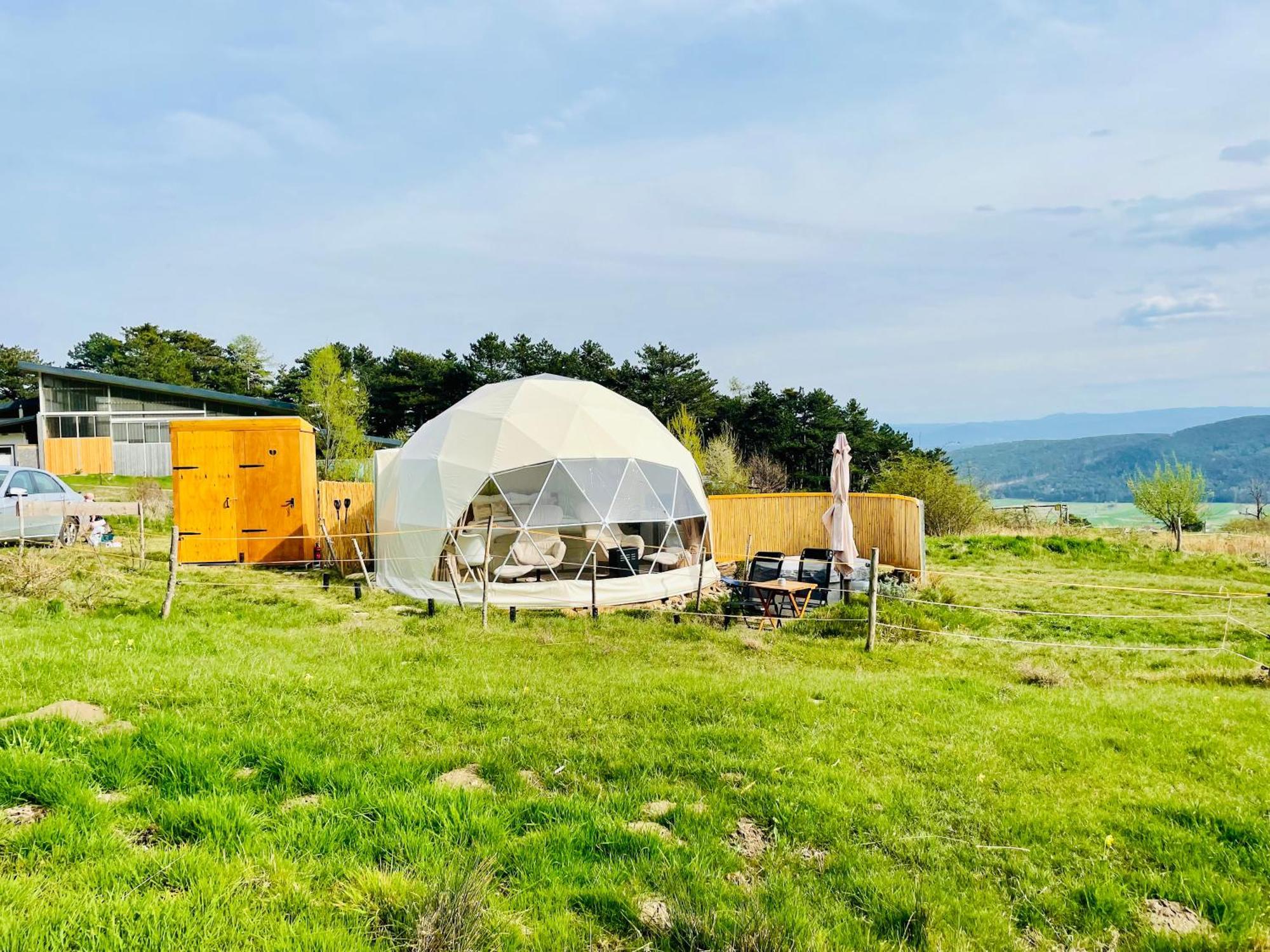 Hotel Glamping Hohe Wand - Zelt Mit Sternenfenster Und Whirlpool Maiersdorf Zewnętrze zdjęcie